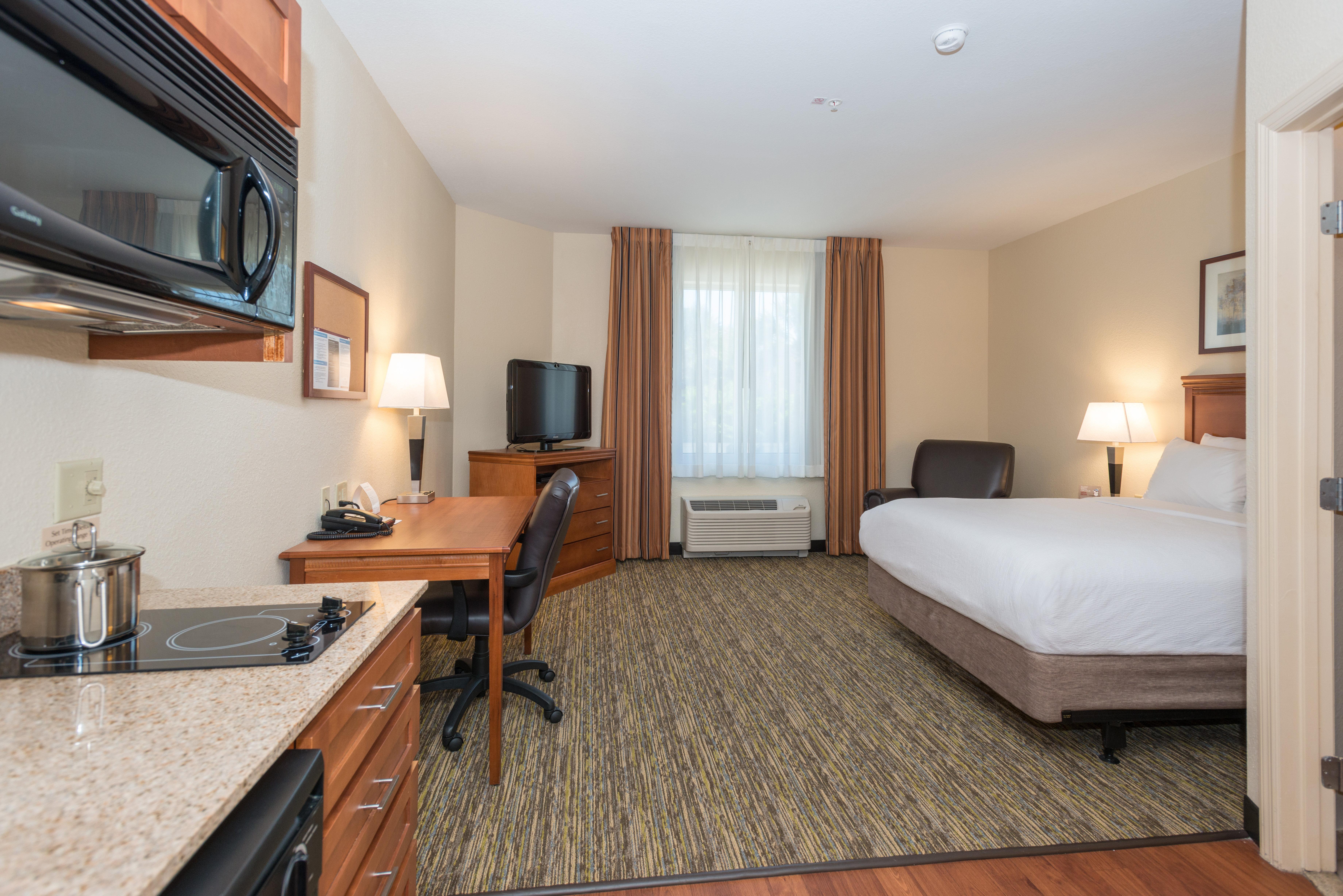 Candlewood Suites Mobile-Downtown By Ihg Екстериор снимка