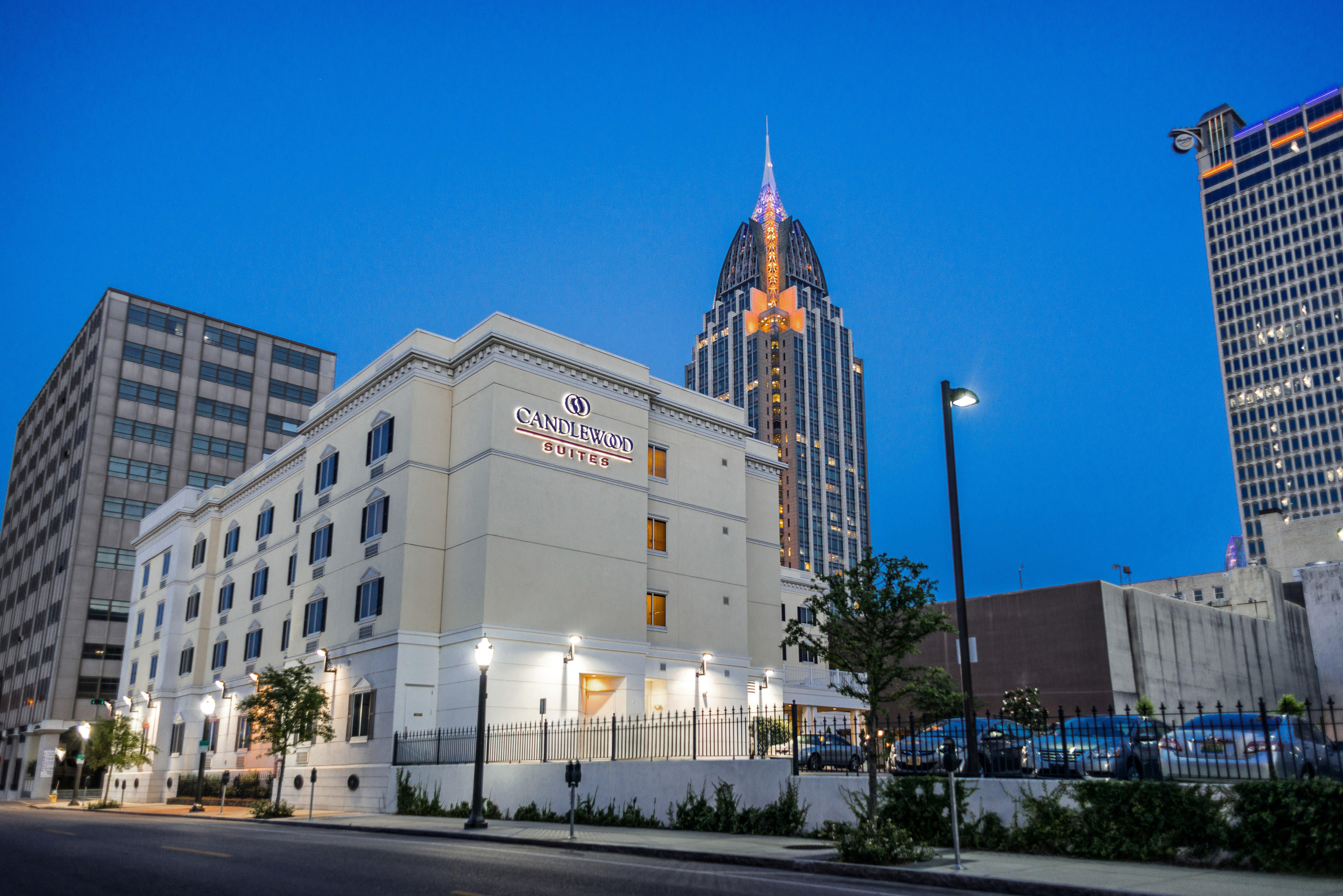 Candlewood Suites Mobile-Downtown By Ihg Екстериор снимка